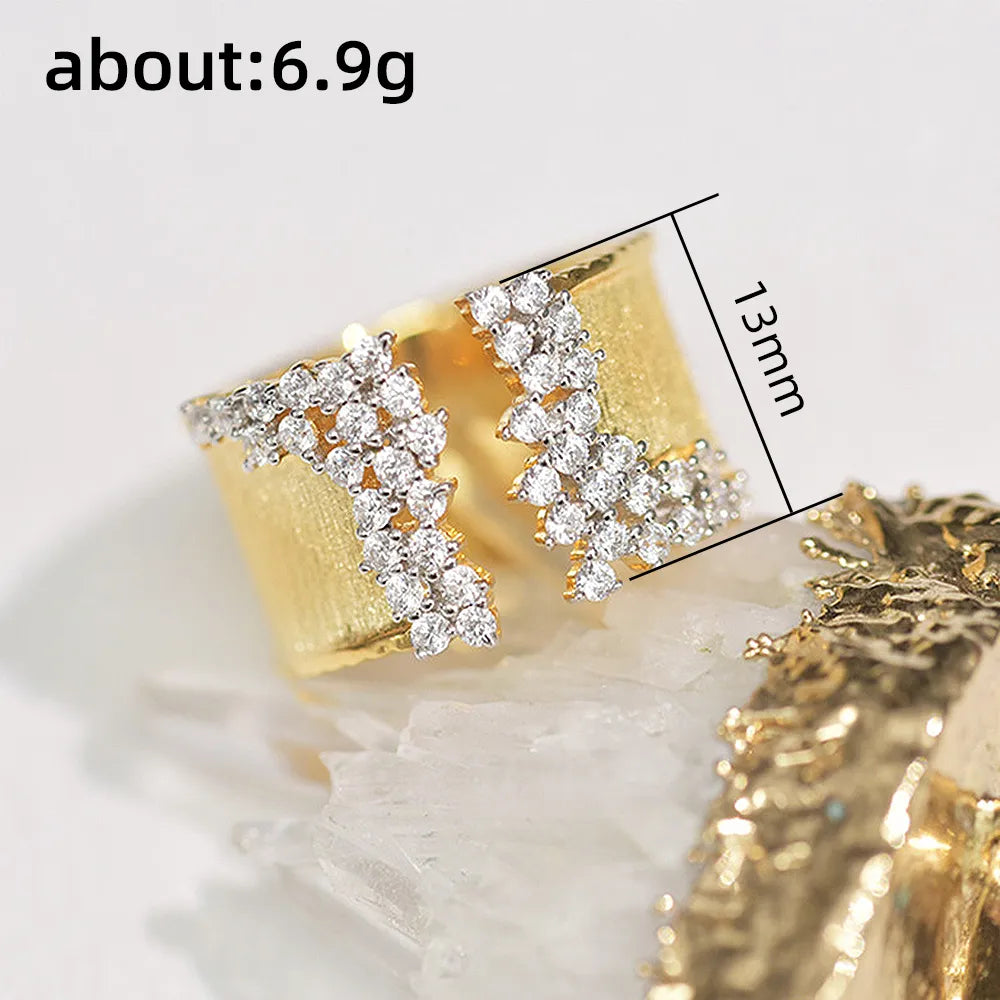 Huitan 2022 New Fashion Women's Finger Ring with CZ Stone Wiredrawing Effect Gold Color Wide Rings Luxury Female Jewelry Party